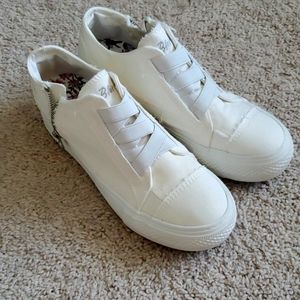 White Wedges Size 8
